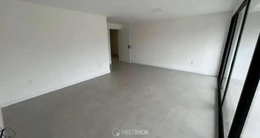 Cobertura com 3 quartos à venda na Praia do Pecado, Macaé