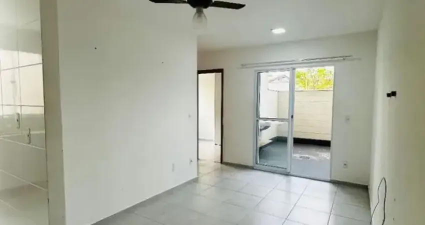 Aluga-se apartamento terreo com garden no chapada ravieira