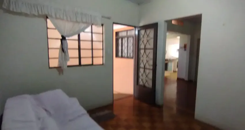 Casa a venda na vila xavier - excelente localização!!! 2 quartos  2 banheiros