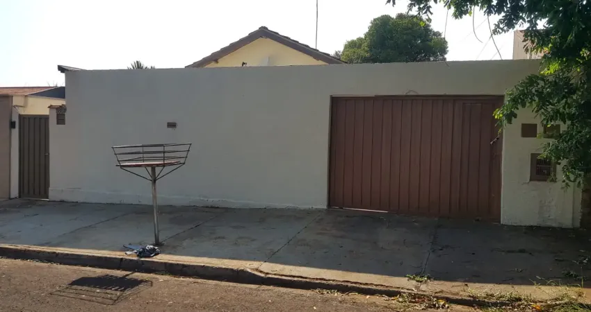 Casa com 3 quartos à venda no Centro, Araraquara