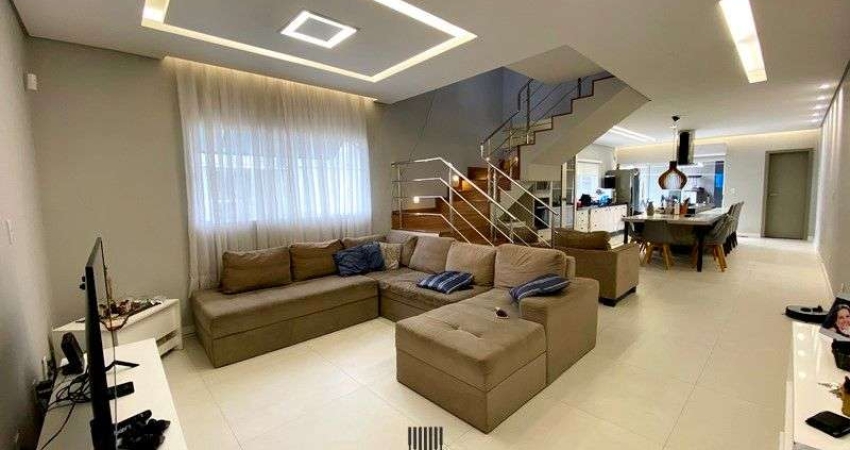 Casa com amplo quintal e 3 dormitórios - Conjunto Residencial Trinta e Um de Março - SJCampos/SP