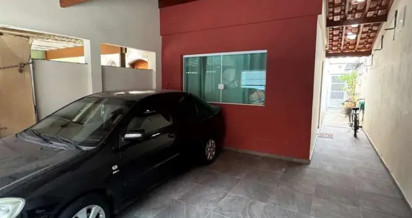 Sobrado á venda Parque São Lucas, 3 quartos, 2 vagas de garagem, 760mil, 123m²