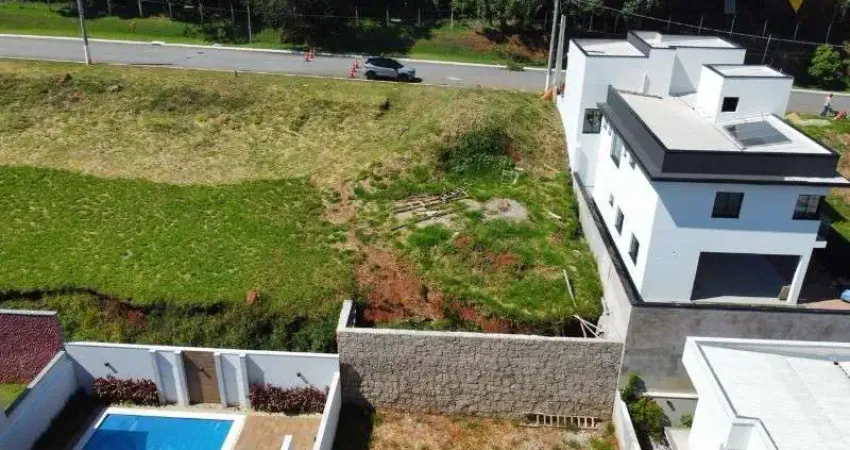 ÓTIMO TERRENO DE 300M² , A VENDA NO CONDOMÍNIO VILLA VERDE ,  ÓTIMA LOCALIZAÇÃO AO LADO DO JD. SAMAMBAIA E FÁCIL ACESSO A ROD. ANHANGUERA.