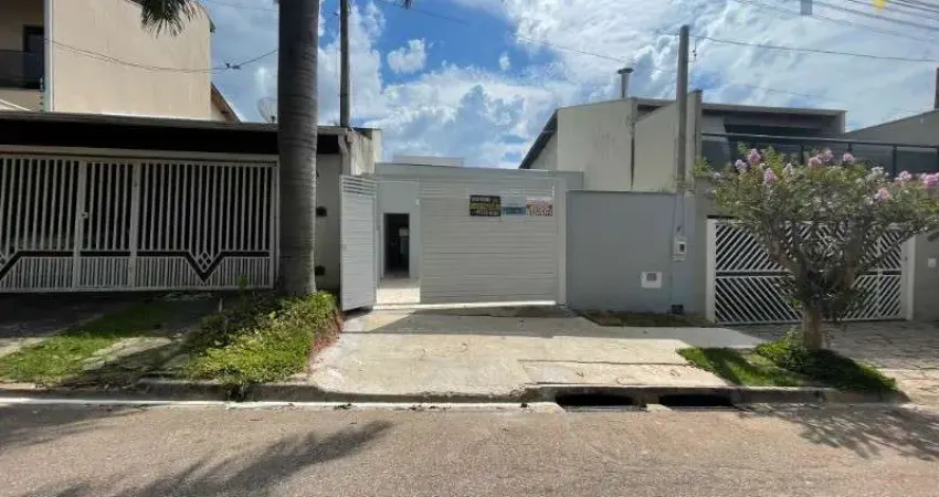 Casa à venda em Jundiaí-SP, Jardim Sarapiranga: 3 quartos, 1 suíte, 2 salas, 2 banheiros, 2 vagas, 80m². Venha conferir!