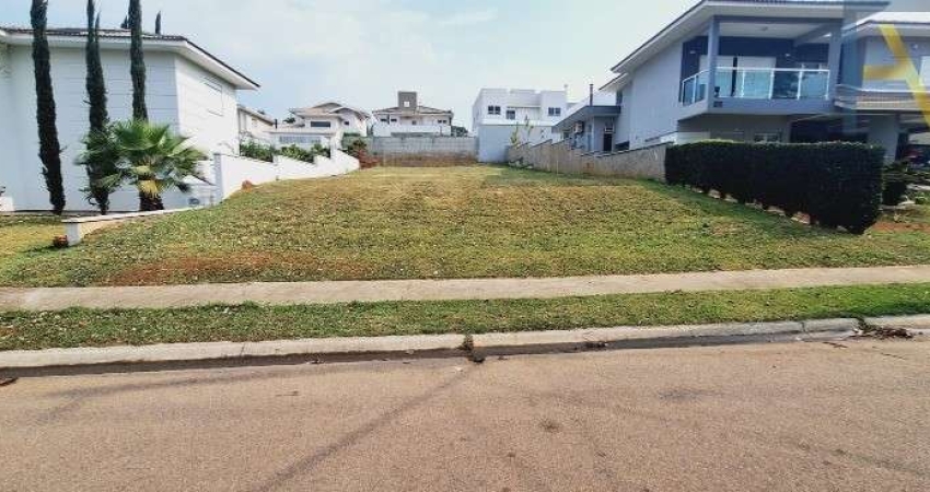 Terreno à venda no Condomínio Reserva da Serra em Jundiaí-SP com 560m² de área.