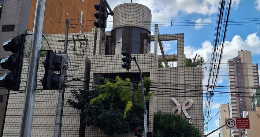 Prédio com 6 salas para alugar na Rua Nilo Cairo, 181, Centro, Curitiba