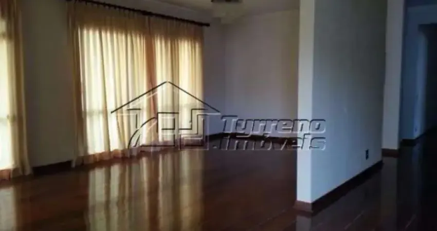 More confortavelmente em apartamento bem localizado na Vila Ema