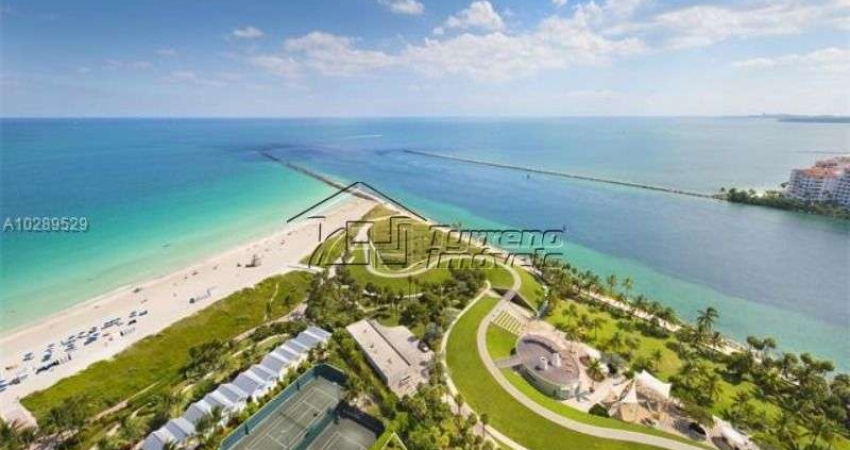 Flat de Alto Luxo com Vista Paradisíaca em Miami Beach