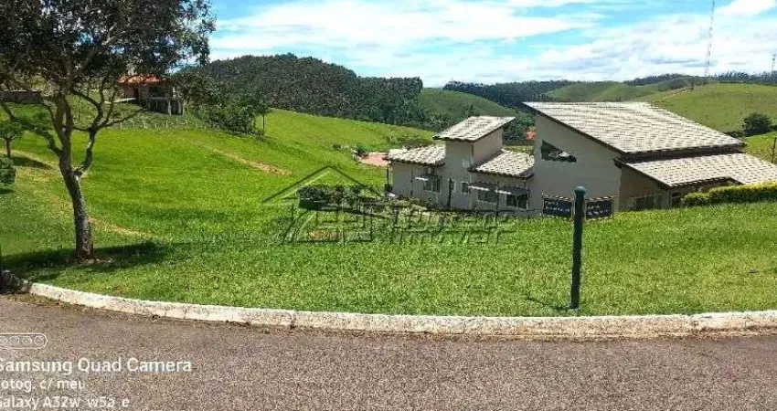 Terreno em Condomínio de alto Padrão na Rodovia dos Tamoios