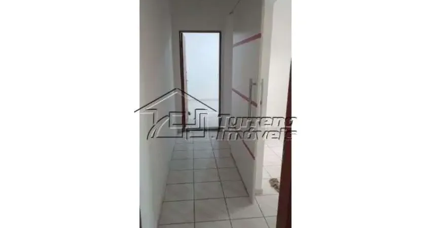 Sobrado com 3 dormitórios, suíte, 2 vagas de garagem