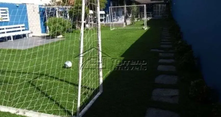 Casa com terreno de 440m² próxima ao centro de Jacareí