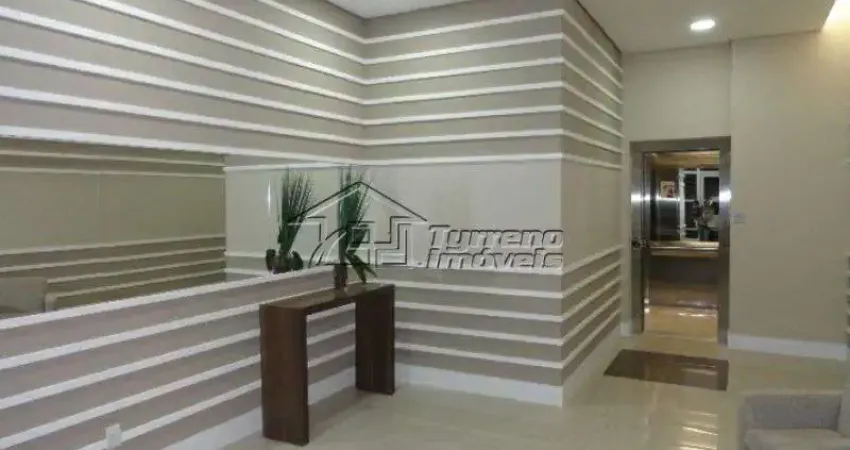 Apartamento com 2 dormitórios, sendo 1 suíte na Vila Industrial em São José dos Campos