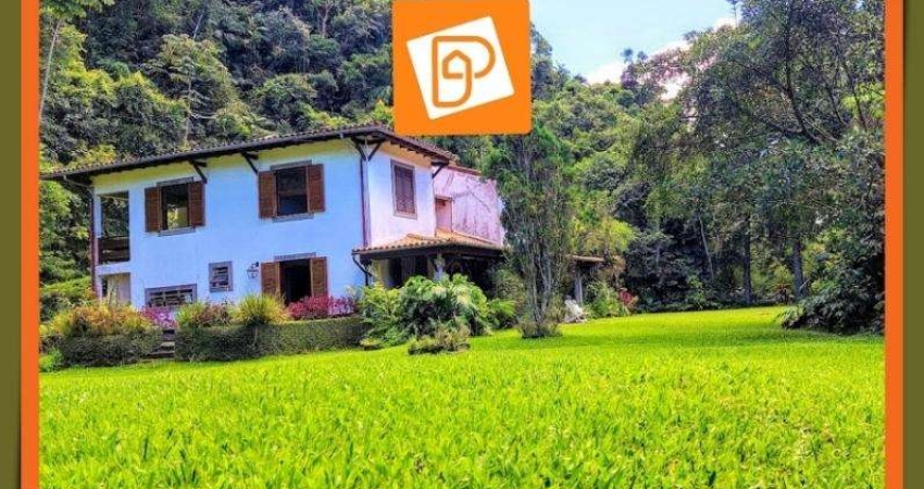 Bingen, Petrópolis, RJ- Casa &#224; venda no com 6 quartos + terreno com 8.154 m&#178;