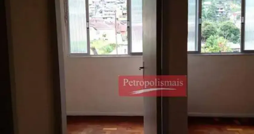 Apartamento com 1 quarto para alugar na Rua Mosela, Mosela, Petrópolis