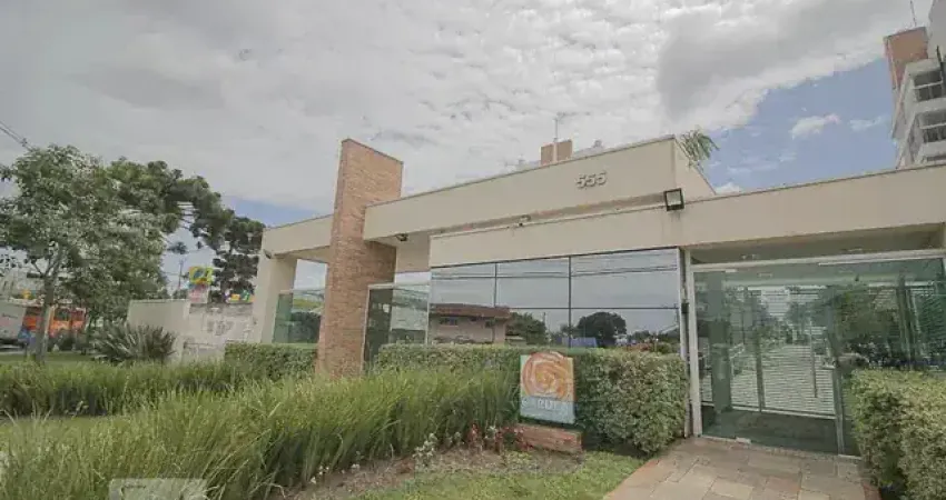 Fantástico apartamento com 3 quartos e duas vagas em condomínio clube no bairro Orleans/Campo Comprido
