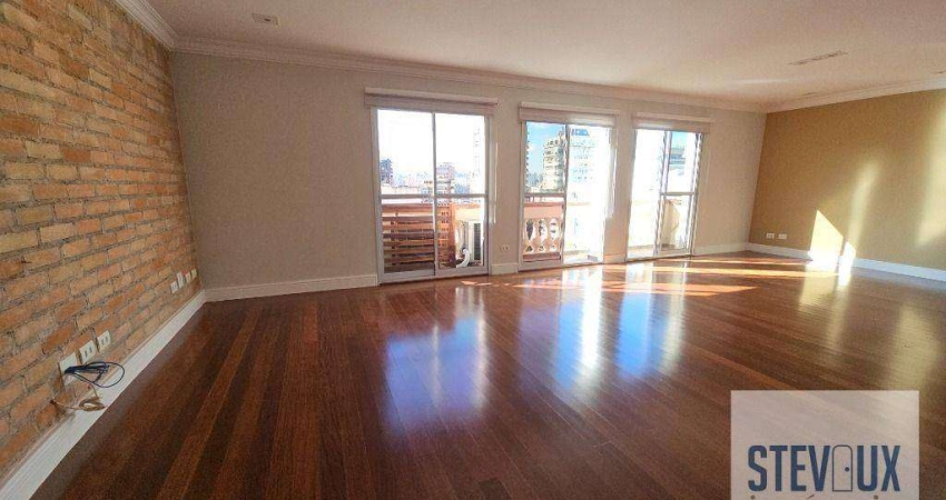 Apartamento para locação em frente a pracinha da Vila Nova Conceição!