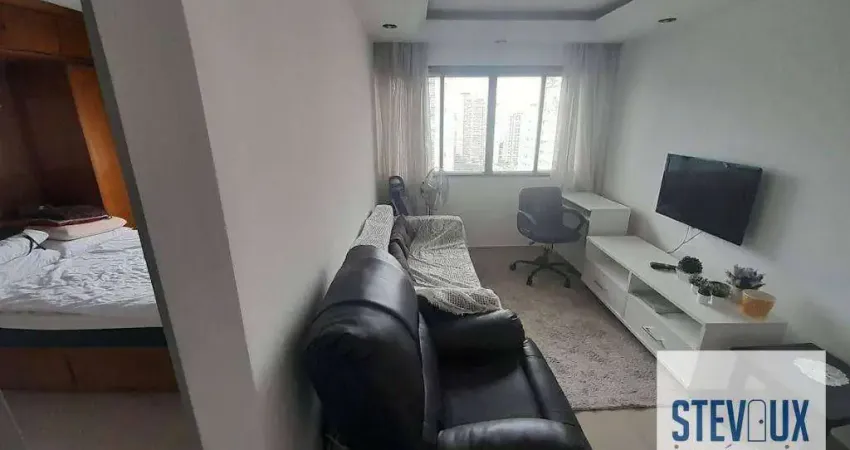 Apartamento com  1 dormitório bem espaçoso a um quarteirão do metrô.