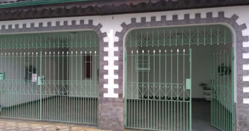 Casa com 3 quartos à venda na Vila São José, Taubaté 