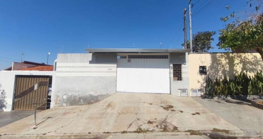 Casa para Locação em Presidente Prudente, Conjunto Habitacional José de Souza Reis, 2 dormitórios, 1 banheiro, 3 vagas
