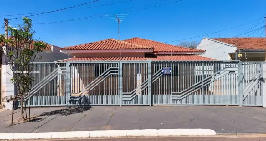 Casa para venda em presidente prudente, jardim vale do sol, 3 dormitórios, 3 suítes, 2 banheiros, 2 vagas