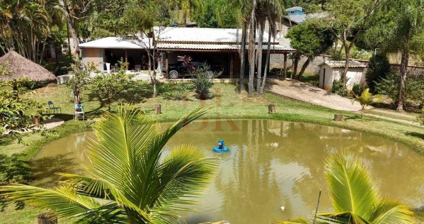 Chácara para Venda em Mairinque, Castelo dos Bandeirantes, 4 dormitórios, 1 suíte, 3 banheiros, 4 vagas