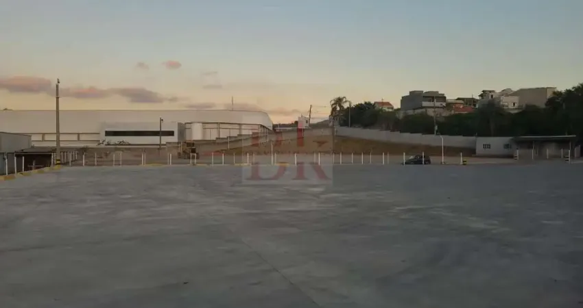 Área para locação em cajamar, colina maria luíza (jordanésia), 3 banheiros
