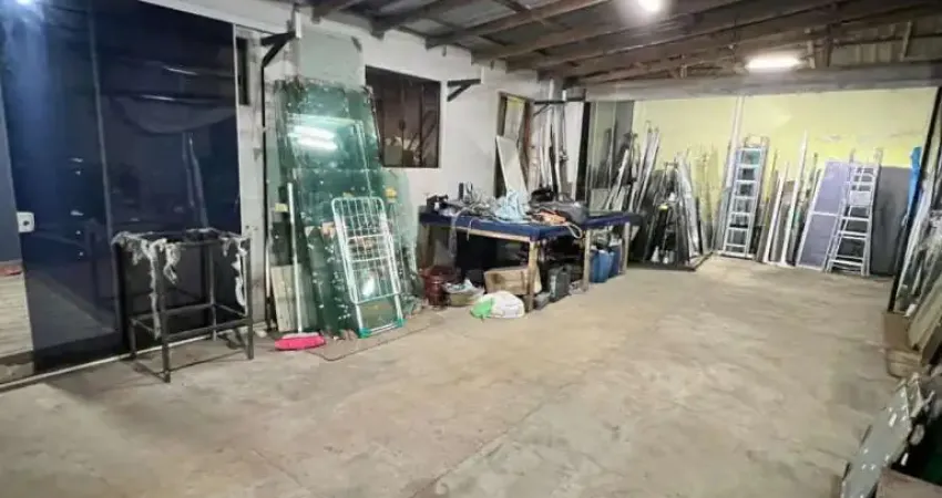 Casa com 1 quarto à venda no Centro, Ponta Grossa 