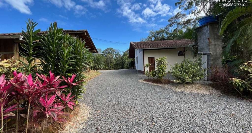 Sítio com 2 dorms, Centro, Schroeder - R$ 1.8 mi, Cod: 138