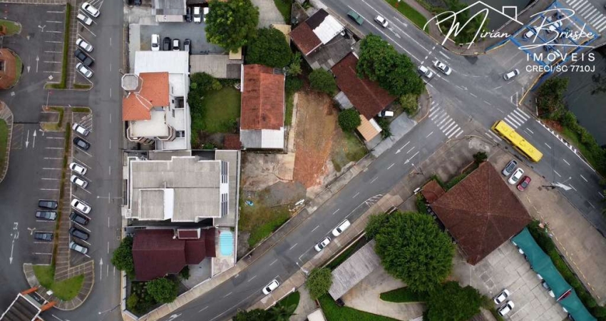 Terreno à venda no Saguaçu, Joinville 