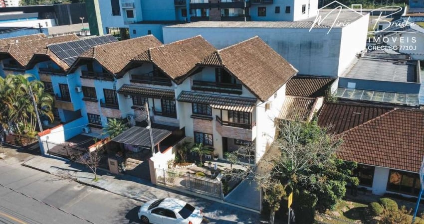 Sobrado com 3 quartos, Anita Garibaldi, Joinville - R$ 860 mil, Cod: 329