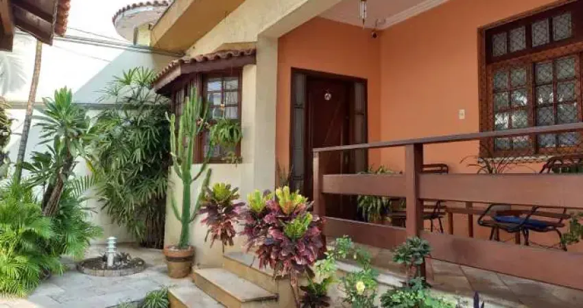 Casa para Venda em São Caetano do Sul, Santa Maria, 3 dormitórios, 3 suítes, 1 banheiro, 4 vagas
