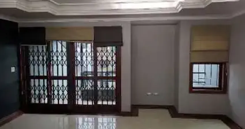 Casa para Venda em São Bernardo do Campo, Nova Petrópolis, 3 dormitórios, 1 suíte, 3 banheiros, 3 vagas