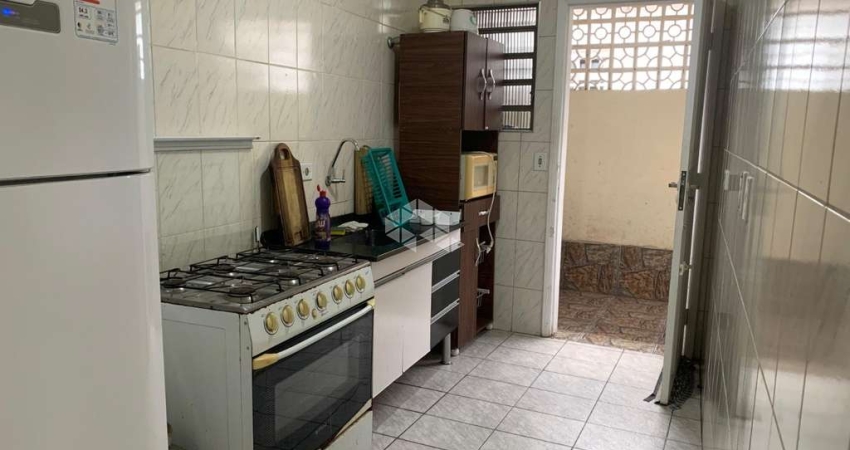 OPORTUNIDADE!!! CASA DE CONDOMÍNIO 01 DORM. 01 VAGA, 400MTS DA PRAIA. AVIAÇÃO, PRAIA GRANDE SP.