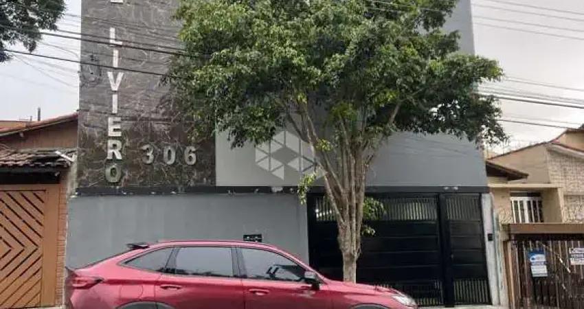 Sobrado triplex, com 02 dormitorios, 03 banheiros, 01 vaga coberta, infra estrutura para carro eletrico na vila liviero