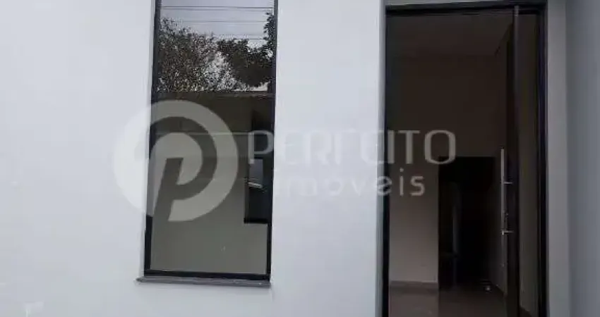 Venha conhecer essa incrivel casa dos sonhos! Com 3 quartos espacosos, sendo 1 suite para garantir total privacidade e conforto
