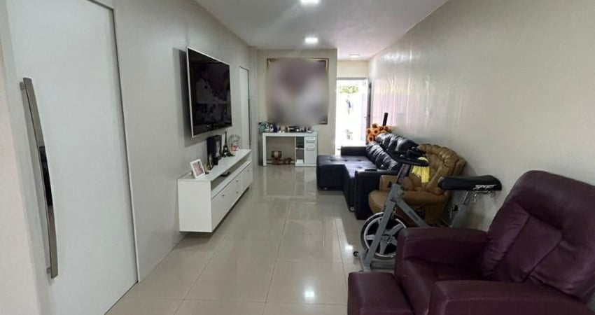 Casa em condomínio fechado com 3 quartos à venda na Avenida das Palmeiras, 255, Jardim Imperial, Cuiabá