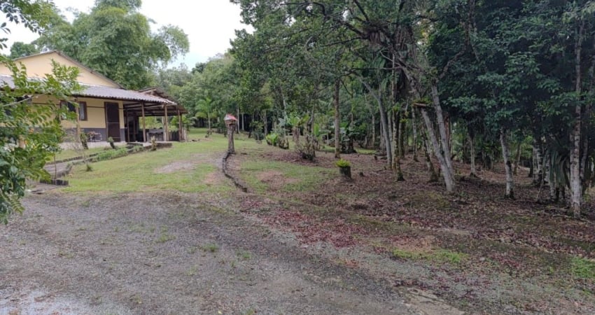 Linda Chácara na Colônia Maria Luiza, Prox à Rodovia