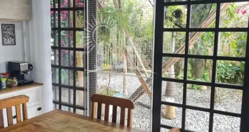 Casa para venda em balneário piçarras, centro, 1 dormitório, 2 banheiros, 2 vagas