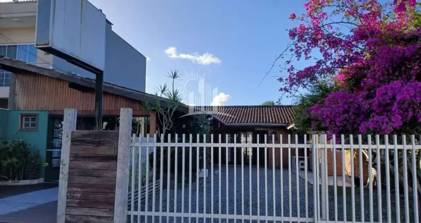 Casa para venda em balneário piçarras, centro, 2 dormitórios, 1 banheiro, 3 vagas
