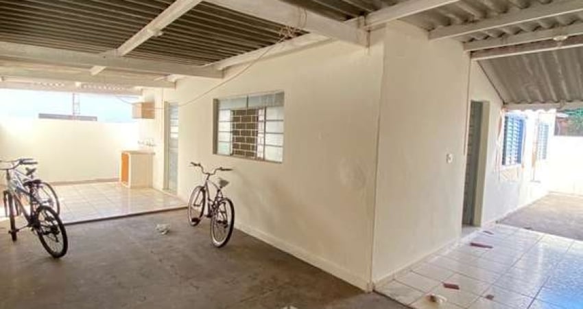 Casa com 3 quartos para alugar na Vila Carvalho, Araçatuba 