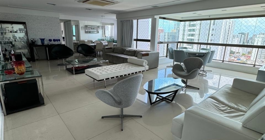 Apartamento de 4 suítes da Moura Dubeux , Rosarinho.
