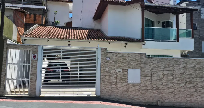 Casa com 3 quartos à venda na Rua México, 912, Nações, Balneário Camboriú