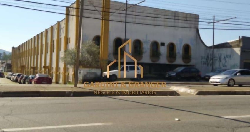 Galpão, 4800 m² - venda e locação - Vila Lavínia - Mogi das Cruzes/SP