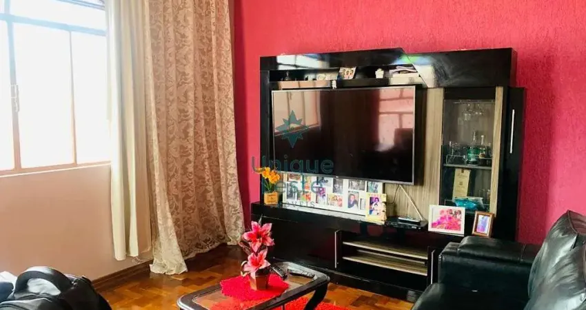 Casa em condomínio fechado com 5 quartos à venda na Rua Fluorina, Paraíso, Belo Horizonte