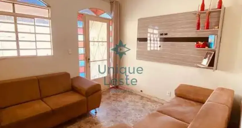 Casa com 2 quartos à venda na Rua Elói Mendes, Alvorada, Sabará