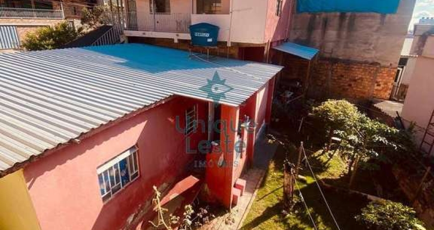 lote com 4 casas no bairro São Gabriel, ideal para investimento