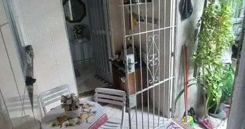 Casa com 3 quartos para alugar na Avenida Lusitania, 49, Penha Circular, Rio de Janeiro
