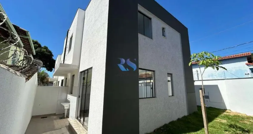 Casa geminada a Venda de três quartos no Bairro Candelária em Belo Horizonte/MG