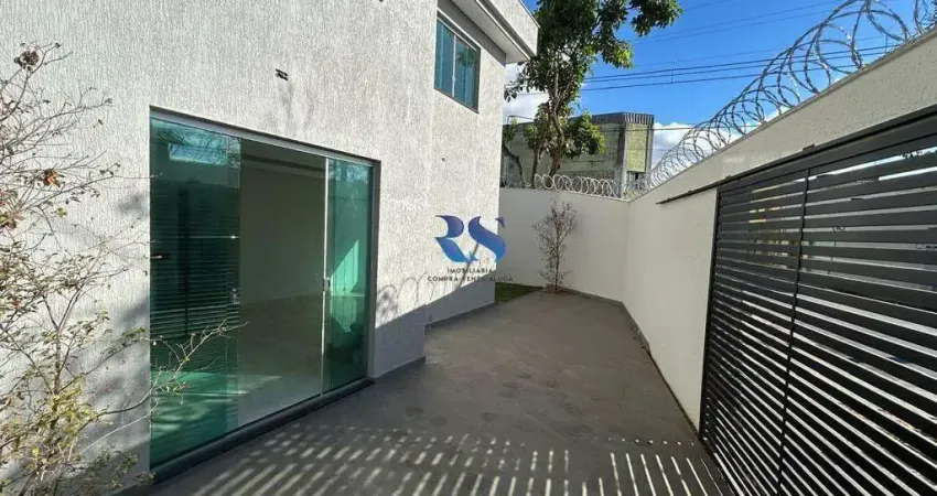 Compre casa geminada de três quartos no Bairro Candelária em Belo Horizonte