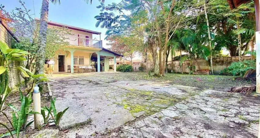 SOBRADO DE 68m² COM TERRENO DE  360m² A APENAS 600M